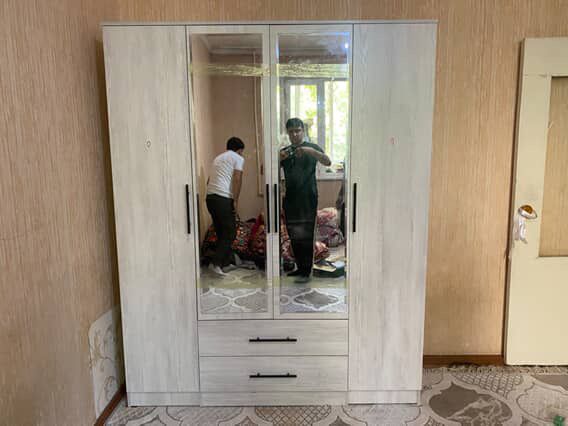 Shkaf sotiladi dastavka ustanovka bepul