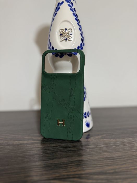 Husa Gucci Louis Vuitton Hermes Louboutin iPhone 17 Pro iPhone 17 Pro