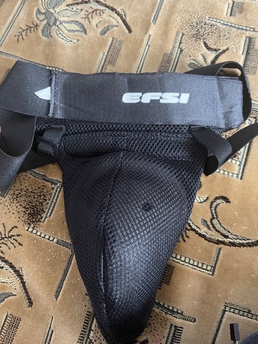 Продам комплект хоккейной формы