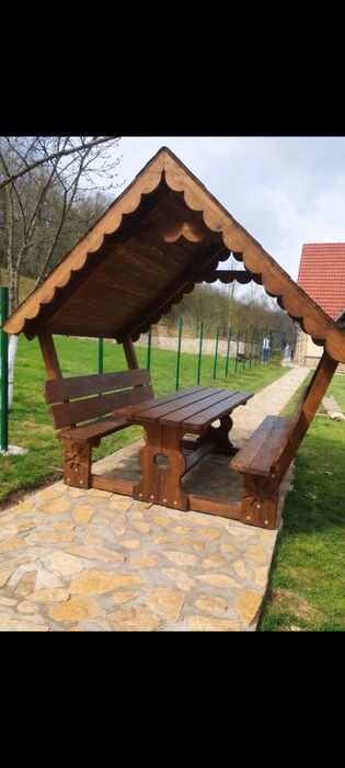 Foisor de curte sau gradina din lemn masiv
