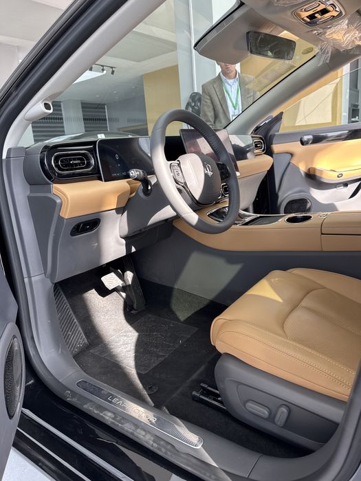 Leapmotorc01 elector va gibrid turlari