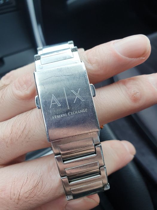 Часы Armani оригинальные продам