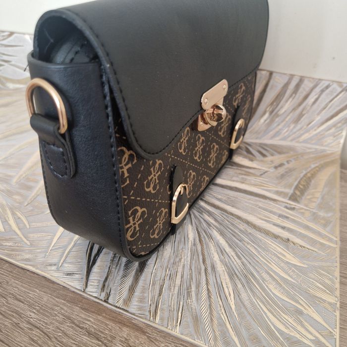 Дамска чанта нова