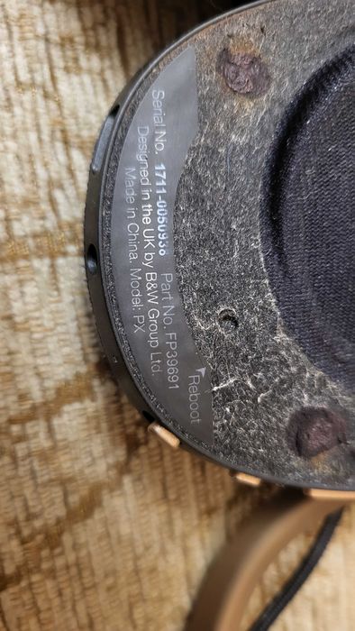 Casti audio HI-FI Bowers & Wilkins PX Wireless Gold fuctionale rupte