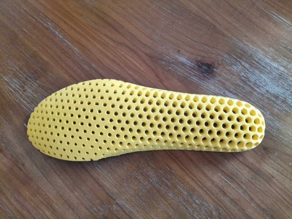 Adidași mărimea 40 int. 26,5 cm