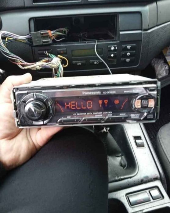 Cd за кола Panasonic model cq-dfx213n