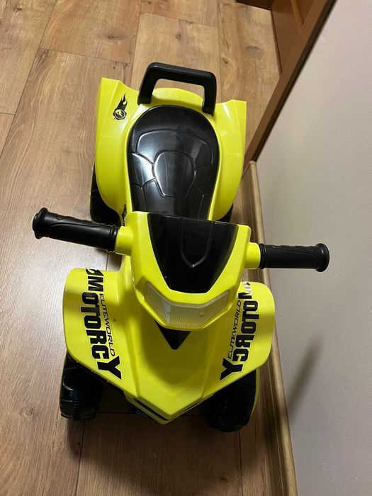 АТВ жълто, с леки забележки