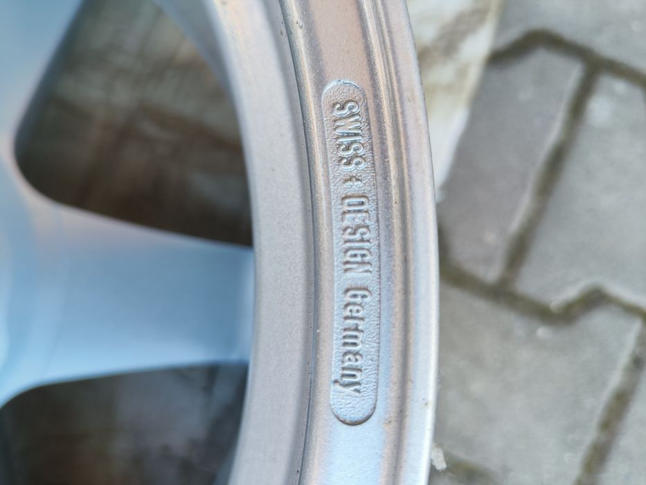 Продавам чисто нови немски лети джанти 18 цола за БМВ