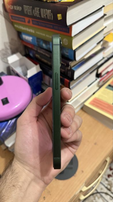 Продам iPhone 13 зеленый 128 Гб