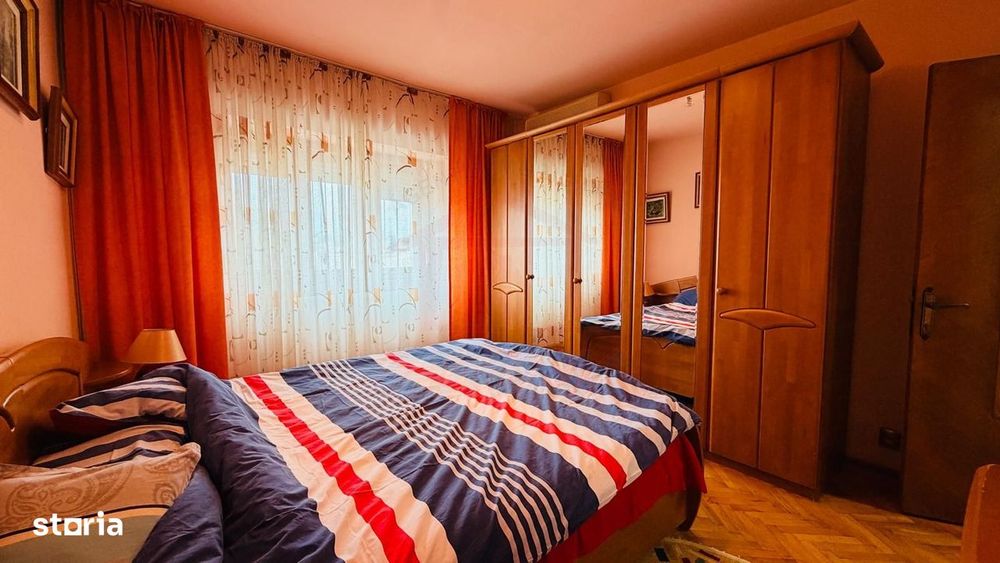 De vanzare apartament cu 4 cam dec. in Galati, piata Centrala, etaj5/7 — fotografia 1