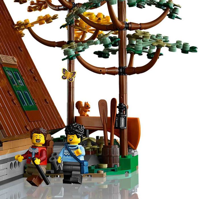 LEGO Ideas 21338 A-Frame Cabin