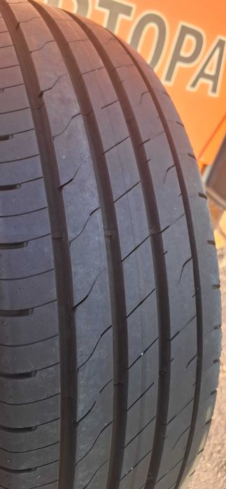 2бр. 215/65/17 Goodyear 6.8mm грайфер ,дот 23г. Безплатен монтаж