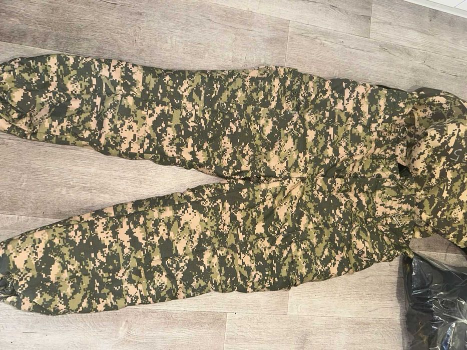 Военная форма, берцы, бушлат,китель