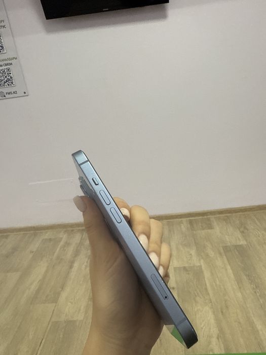 Продам Айфон 14 128гб