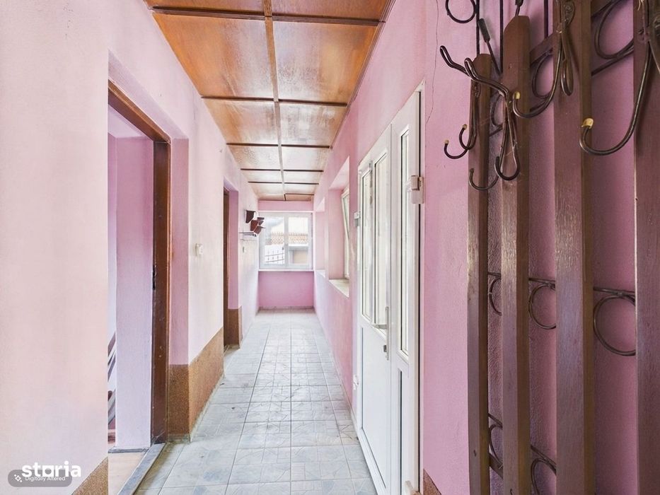 Casă Tileagd, 25 km Oradea, teren 328 mp