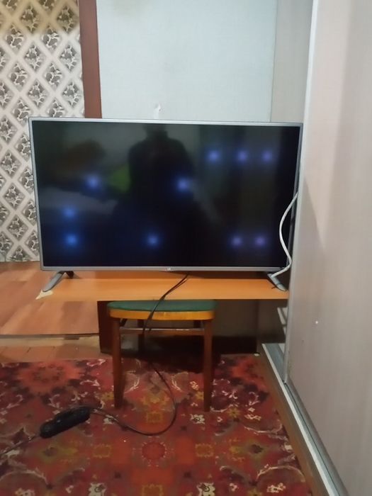 Телевизор LG  смарт