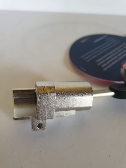 Incuietoare yala baterie Shimano Intube, ebike, bicicleta electrica