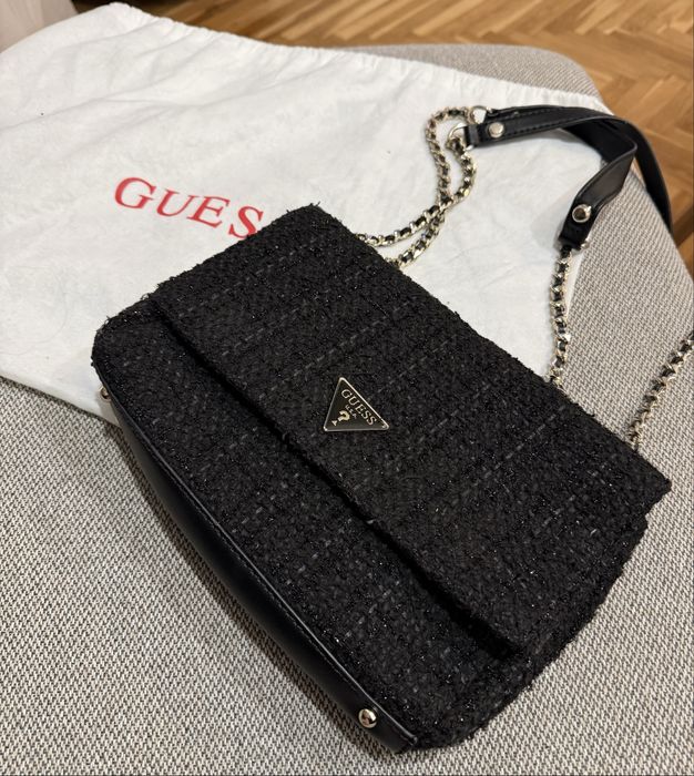 Черна чанта Guess