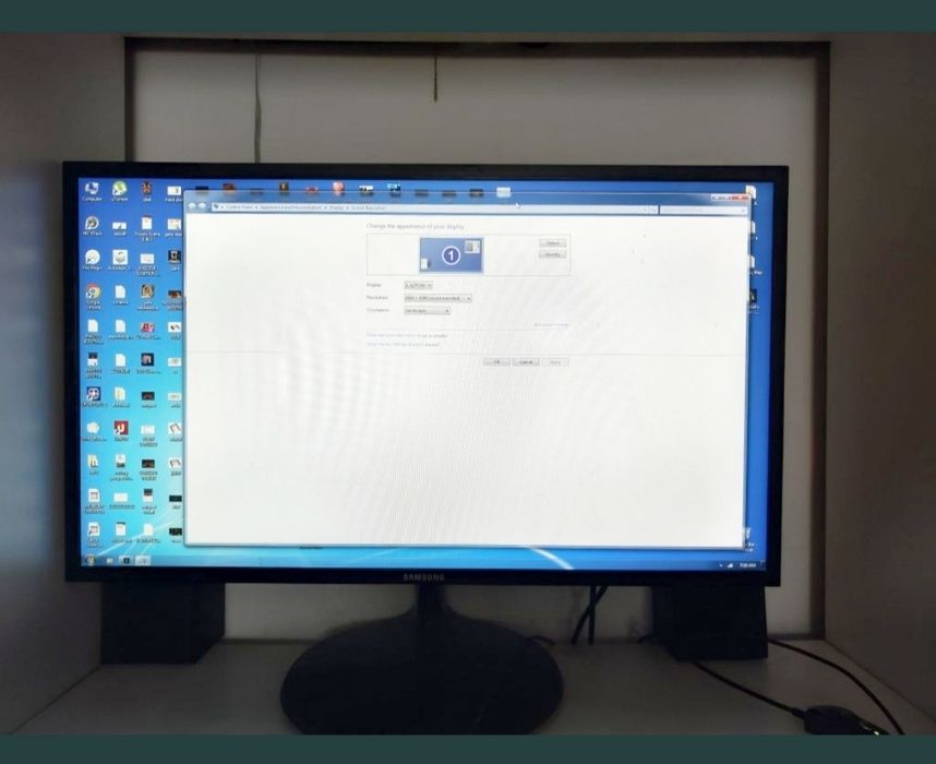 Monitor 27" model S27F354FHU 1920x1080 4ms 60 Hz
Produs impecabil, fara uzura, funcțional.