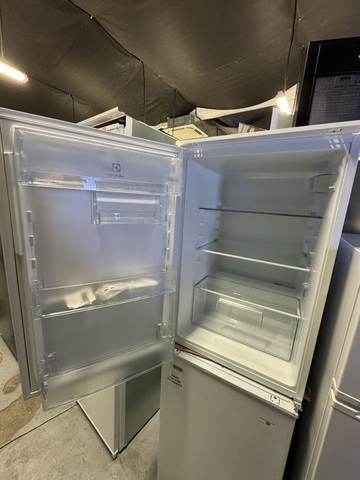 Frigider încorporabil Electrolux LRB2AE88S