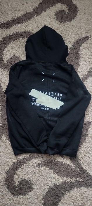 Толстовка на замке