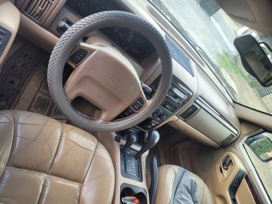 Vând  Jeep Grand Cherokee 4.0