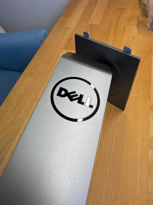 Suport suspendat cu menghina pentru monitoare Dell