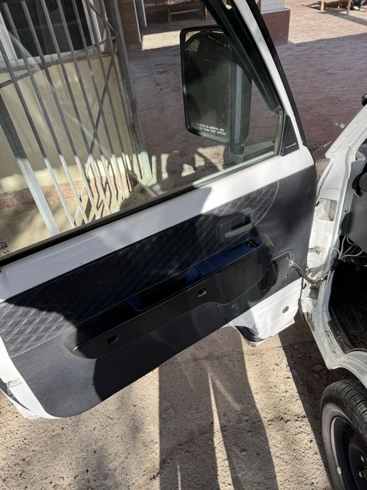 Дамас сотилади 2024 йил хамма иши килинган краскаси тоза