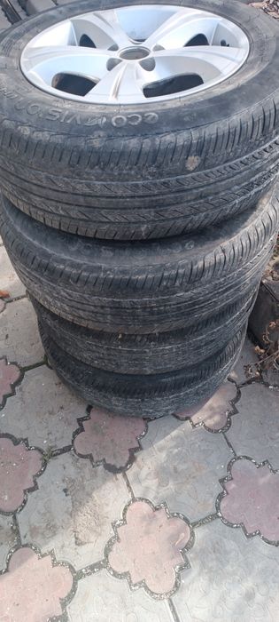 Продам диски с резиной субару