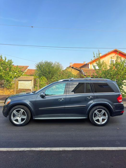 Продавам Mercedes GL550