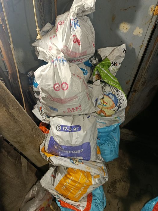 Уголь в мешках. На весах проверка