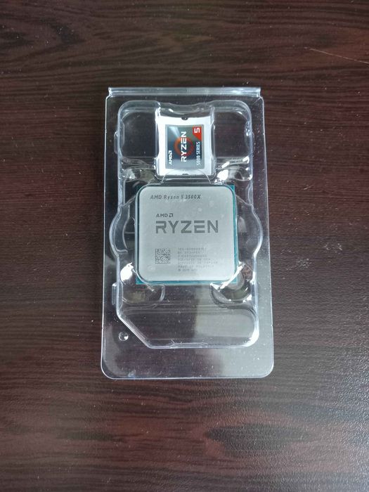 Процесор AMD Ryzen 5 3500X + охладител