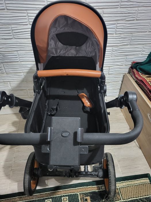 Продам детскую коляску Belecoo