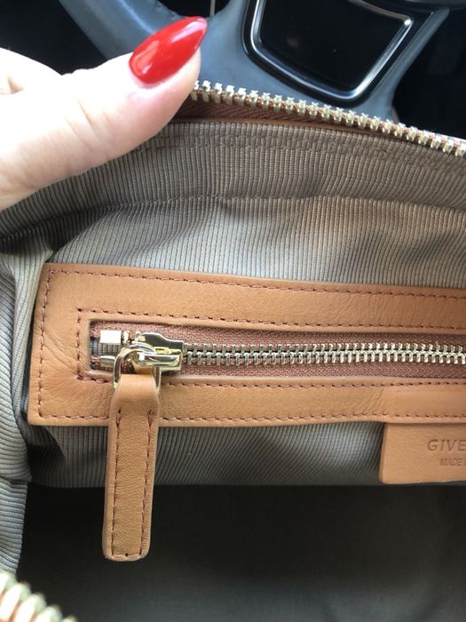 Дамска чанта ест.кожа “Живанши”