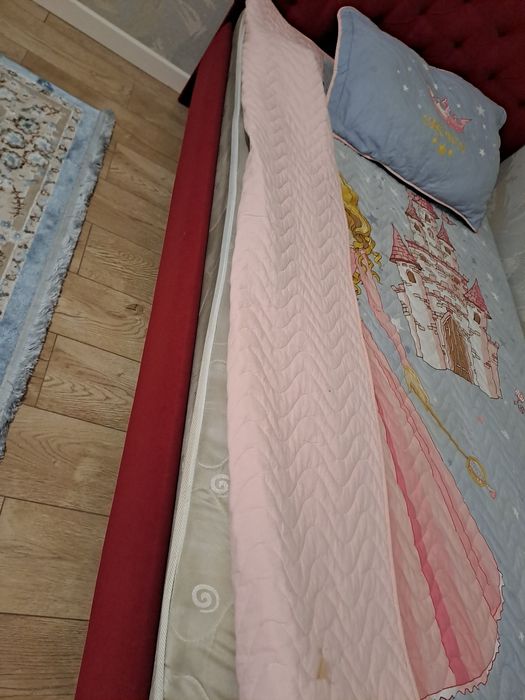 Продам кровать 120 см