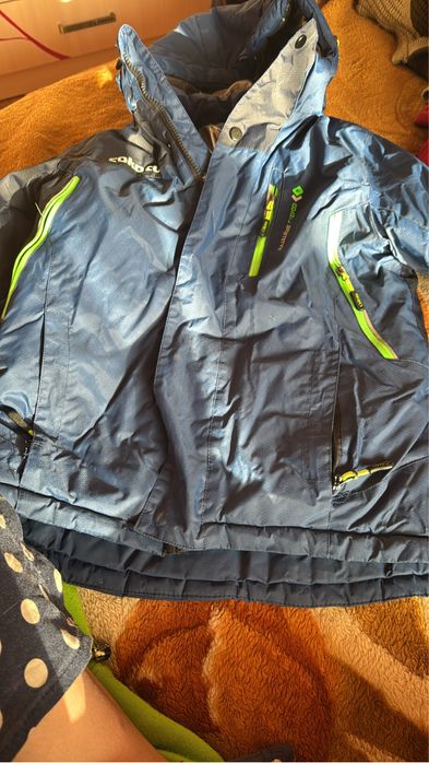 Продам куртку мальчик