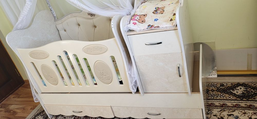 Колыбели кровати