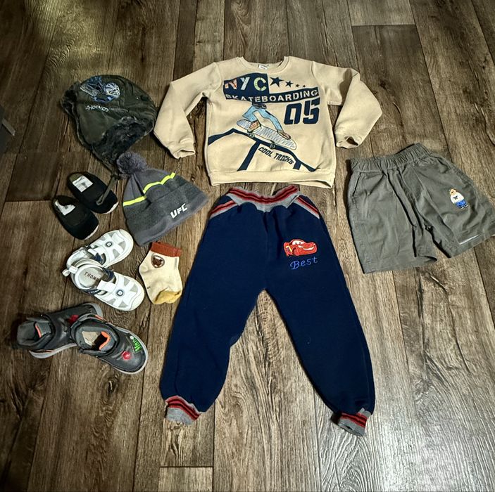 На мальчика 2-4 года