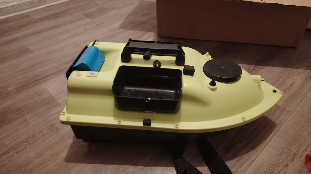 Срочно продам прикорм лодка