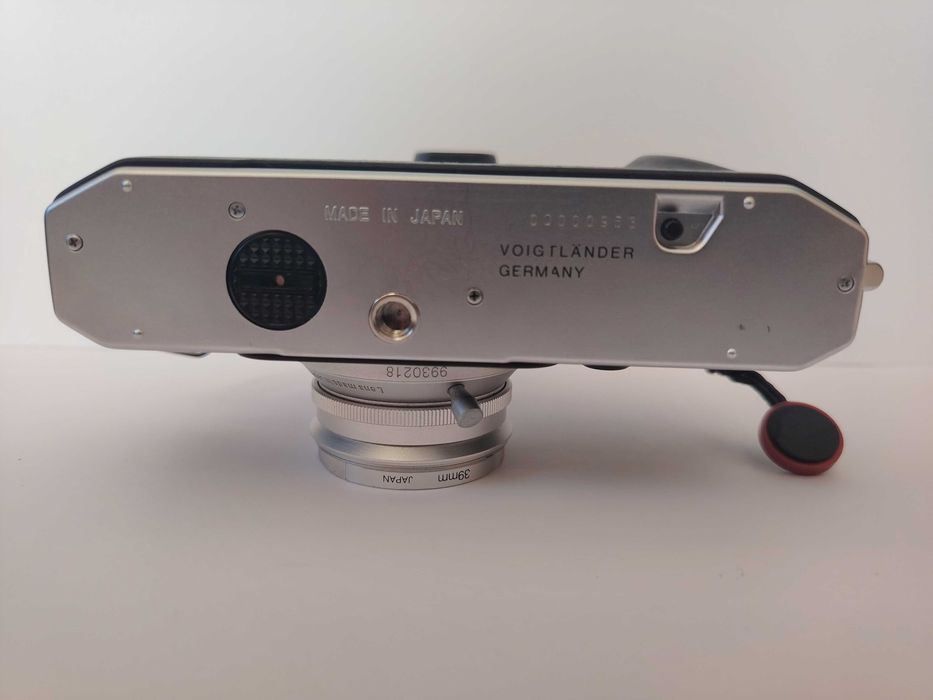 Voigtlander Bessa-L + Voigtlander Snapshot Skopar 25mm f4 + Ricoh GV-1