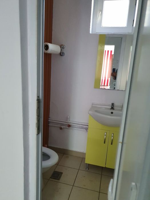 Inchiriez spatiu comercial Slobozia 40 m