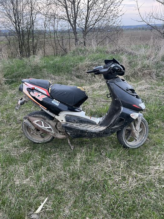 Aprilia sr50 cu acte