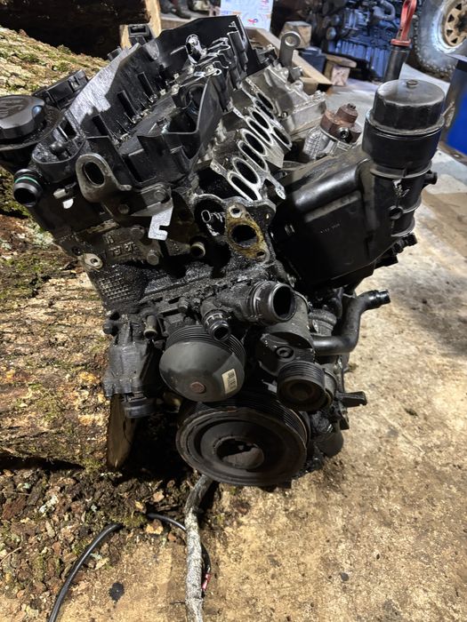 Работещ двигател N47D20C отлична компресия от bmw 320d e90