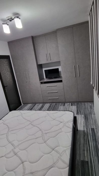 Vând Apartament 2 camere/Et 2/Unirii Sud (Pedagogic si Scoala 15)