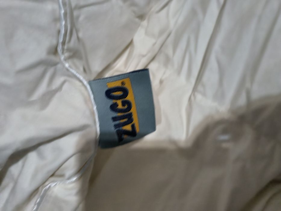 Одеяла пуховые.продам