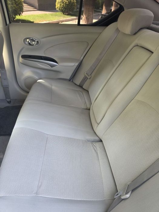 Автомобиль Nissan Sunny