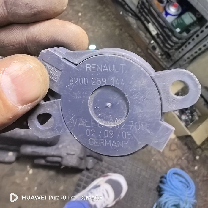 Calculator senzori parcare Renault PDC