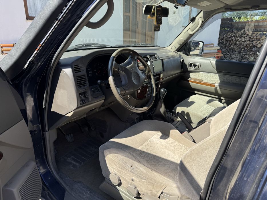 Nissan patrol y61 3.0
