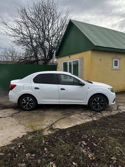 РЕНО Логан 2          .