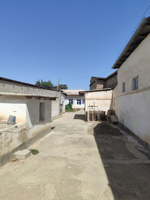 Ховли сотилади Қарши шахар марказидан